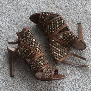 Vince Camuto strap heel